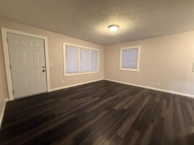 Foto del edificio - 4012 E 30th St