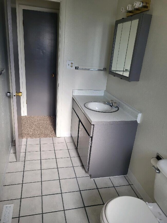 Foto del edificio - 3532 Meadowland Blvd