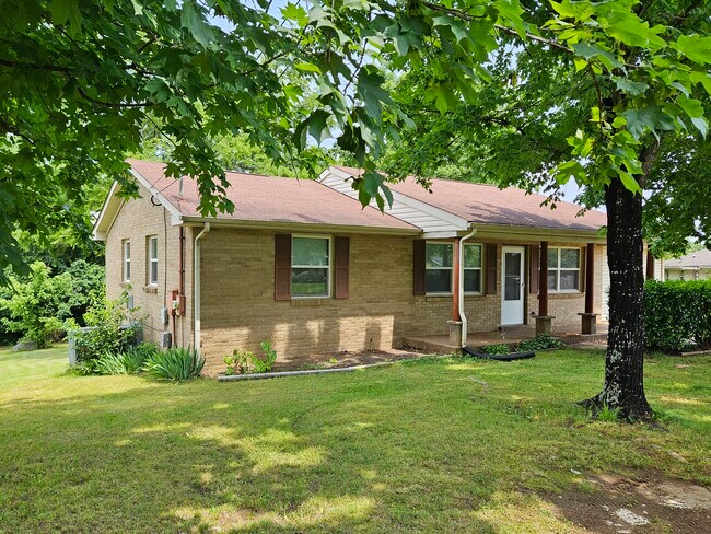 Foto del edificio - 103 Cedarwood Ct