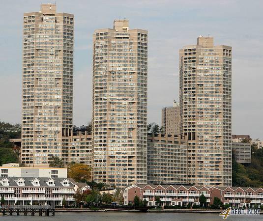 NYC VIEW OF THE GALAXY - 7002 J F Kennedy Blvd E