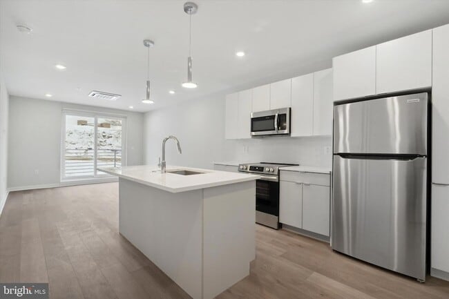 Foto del edificio - 3449 Scotts Ln