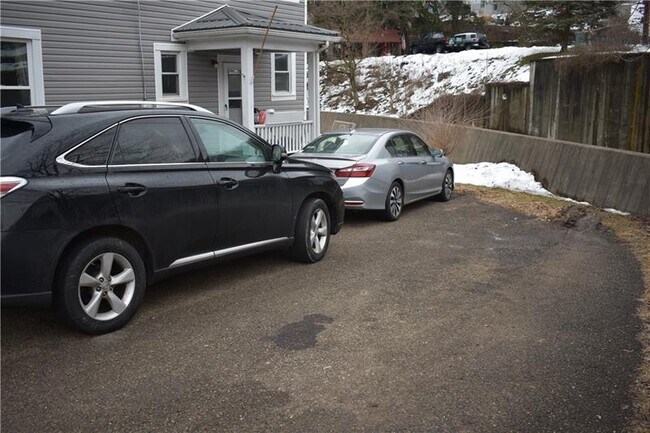 Foto del edificio - 111 Dewey St