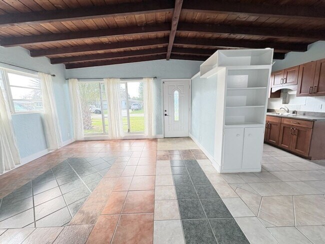 Foto del edificio - Beachside Bungalow in Ormond Beach!