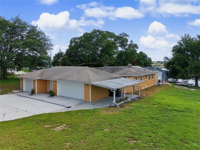 Foto del edificio - 125 Lake Roy Dr