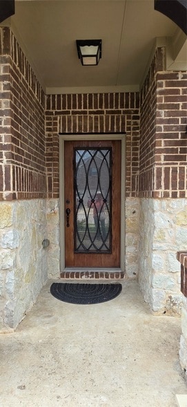 Building Photo - 3412 Canyon Lake Dr