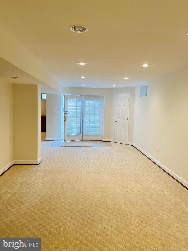 Building Photo - 13220 Middleton Farm Ln