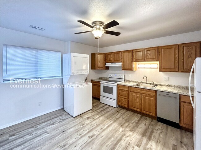 Foto del edificio - 1120 Yuma St