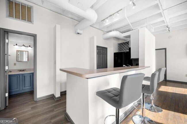 Foto del edificio - 32 Peachtree St NW