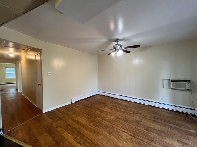 Foto del edificio - 14355 Park Ave