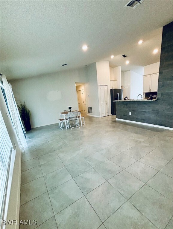 Foto del edificio - 1534 SW Jacksonville Ave
