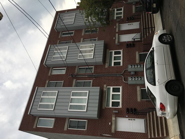Foto del edificio - 2337-2341 W Thompson St