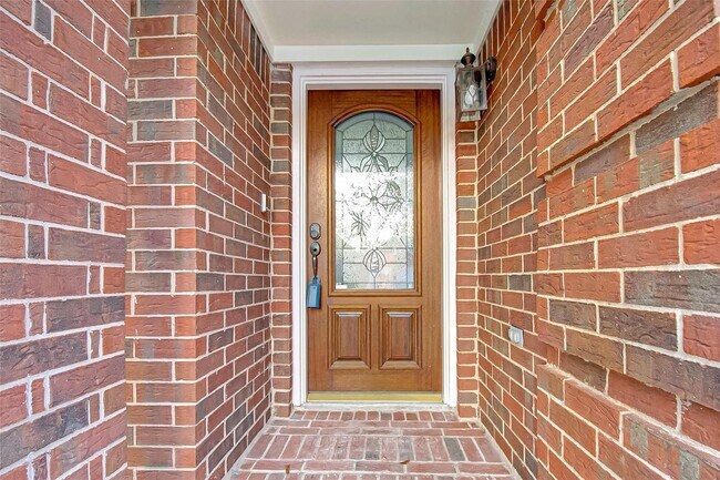 Building Photo - 4611 Summer Lakes