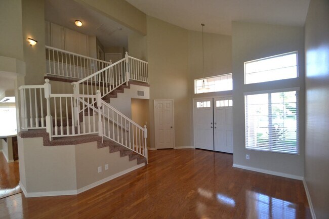 Building Photo - 39842 Western Jay Way