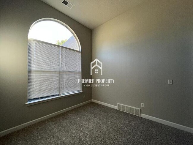Foto del edificio - 1693 Brimhill Ln