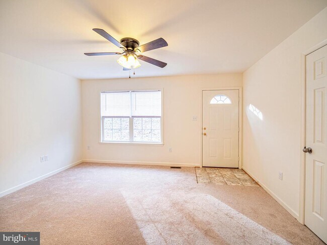 Building Photo - 139 Wambach Ct