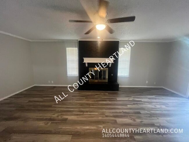 Building Photo - 6406 Galaxie Dr