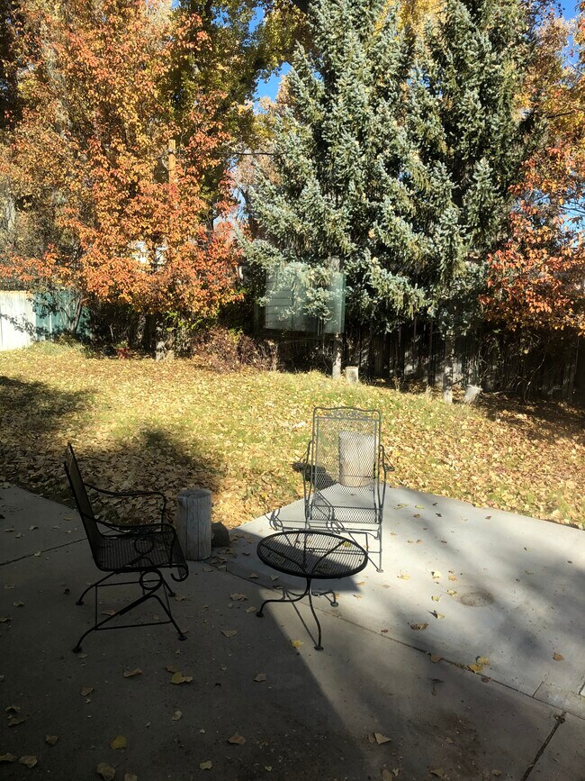 Building Photo - 4075 Ramsey Cir