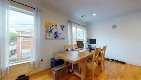Building Photo - 18 Preble St