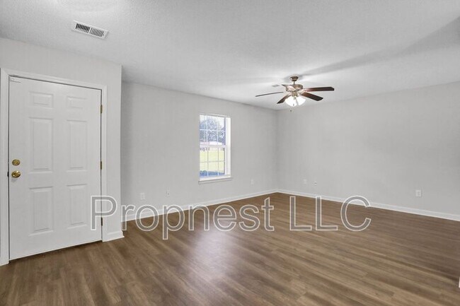 Foto del edificio - 866 Barrington Woods Cove