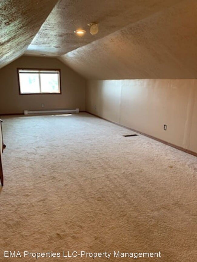 Building Photo - 2 br, 1 bath House - 107 S 3rd Street