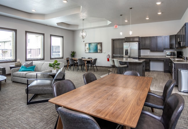 Building Photo - The Commons at Greenway Park