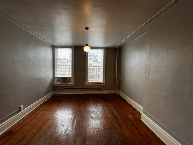 Foto del edificio - 220 E Washington St