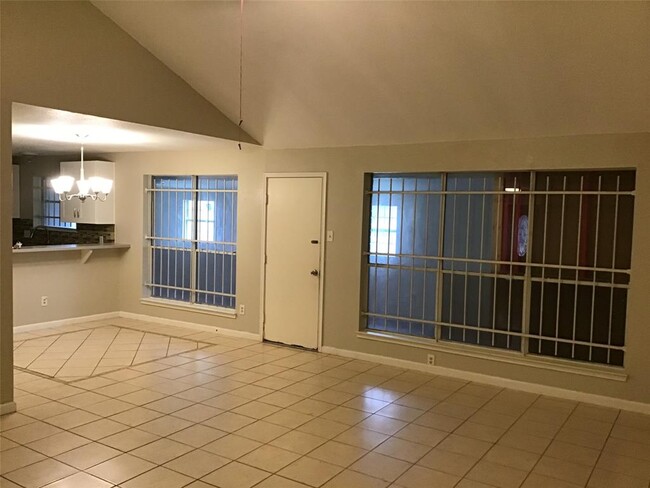 Foto del edificio - 7926 Sawmill Trail