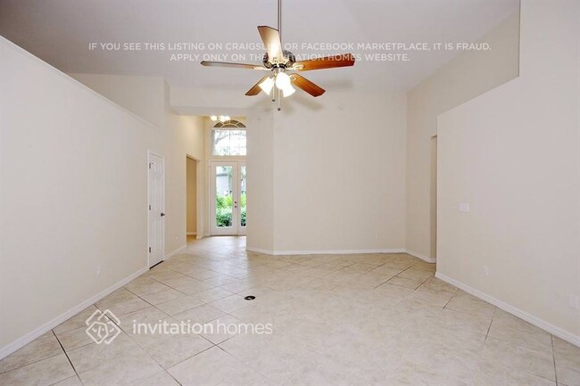 Building Photo - 371 Lynbrooke Ln