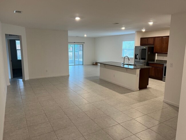 Foto del edificio - 121 College St