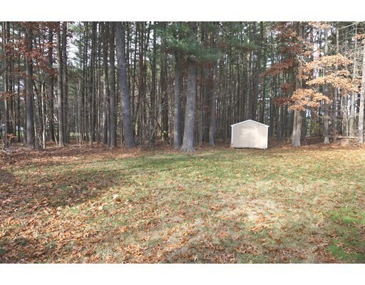 Foto del edificio - 271 Forge Village Rd