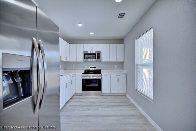 Foto del edificio - 1525 Chatsworth St