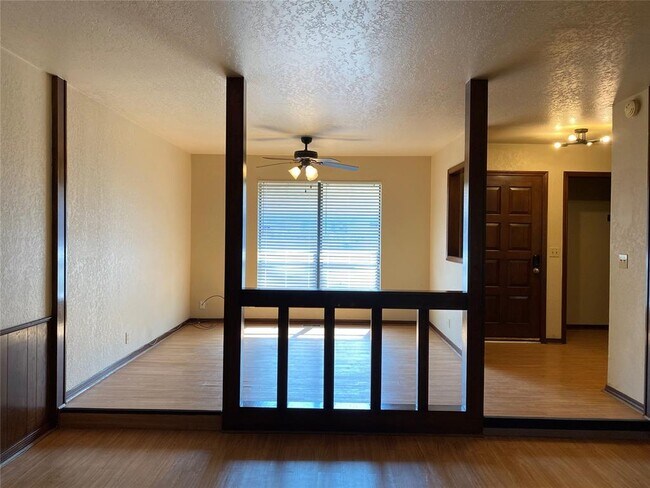 Foto del edificio - 6707 W Britton Rd