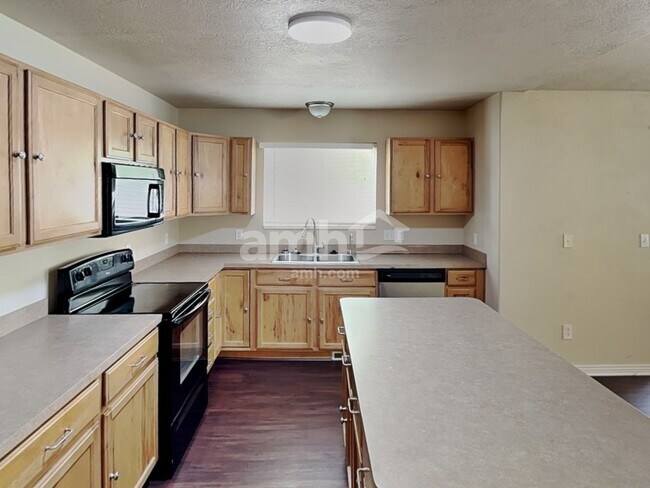 Foto del edificio - 4968 W Diamondback Dr