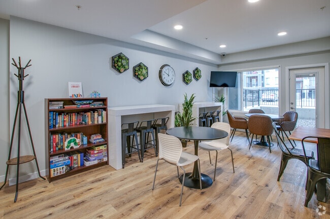 Community Room - 955 - The View