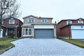 Building Photo - 25 Bendamere Crescent