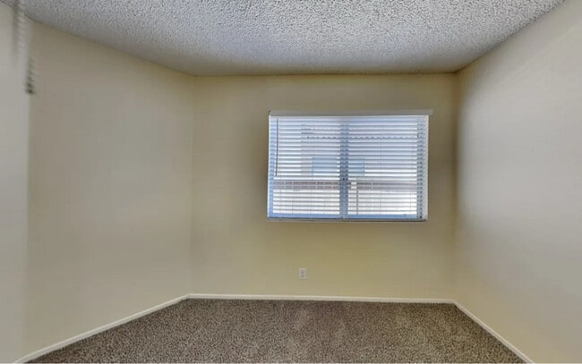 Building Photo - 28205 Orangegrove Ave