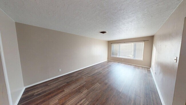 Foto del edificio - 317 W Blanco Dr