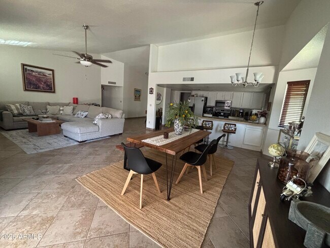 Foto del edificio - 11322 N 69th Dr