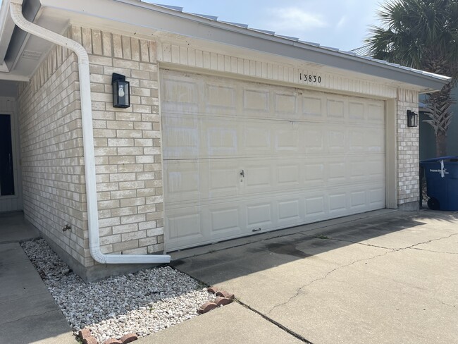 Building Photo - 13830 Gunwale Dr