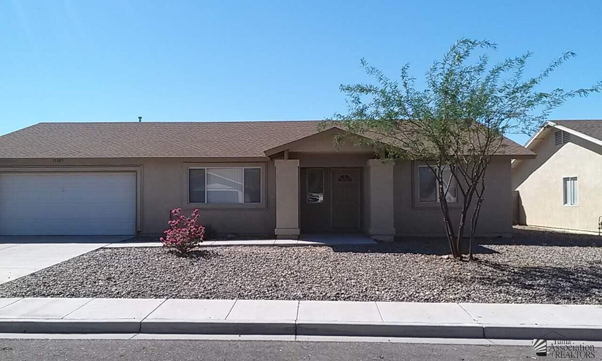 Foto principal - 11387 E 26th St