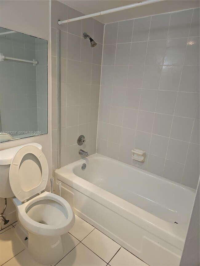 Building Photo - 3301 Spanish Moss Terrace