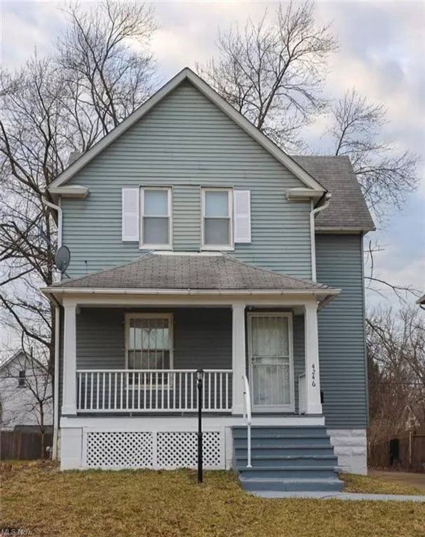 4246 E 116th St Cleveland, OH 44105 – photo 2