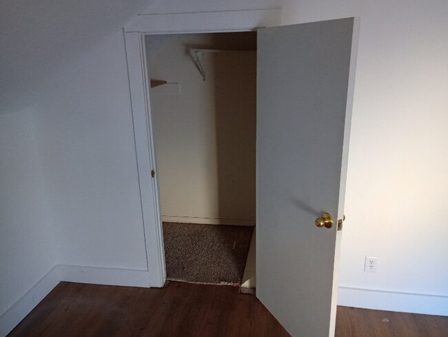 Foto del edificio - 613 N 3rd St