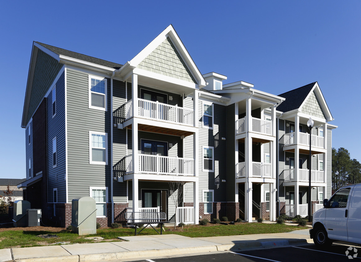 Building Photo - Cape's Landing Apartments