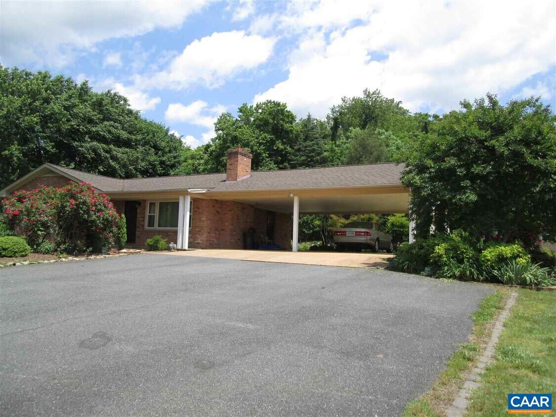 Primary Photo - 58 Reservoir Dr