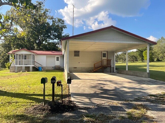 Building Photo - 2136 Georgia 18 E