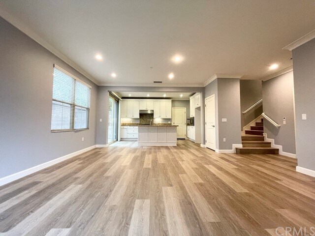 Building Photo - 268 Overbrook