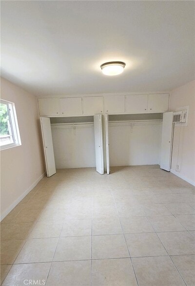 Foto del edificio - 1043 Stichman Ave