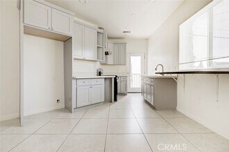 Building Photo - 14328 Gilmore St