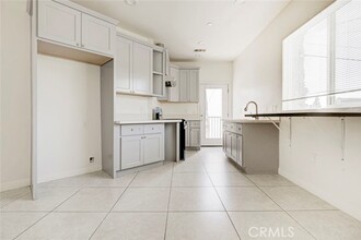 Building Photo - 14328 Gilmore St